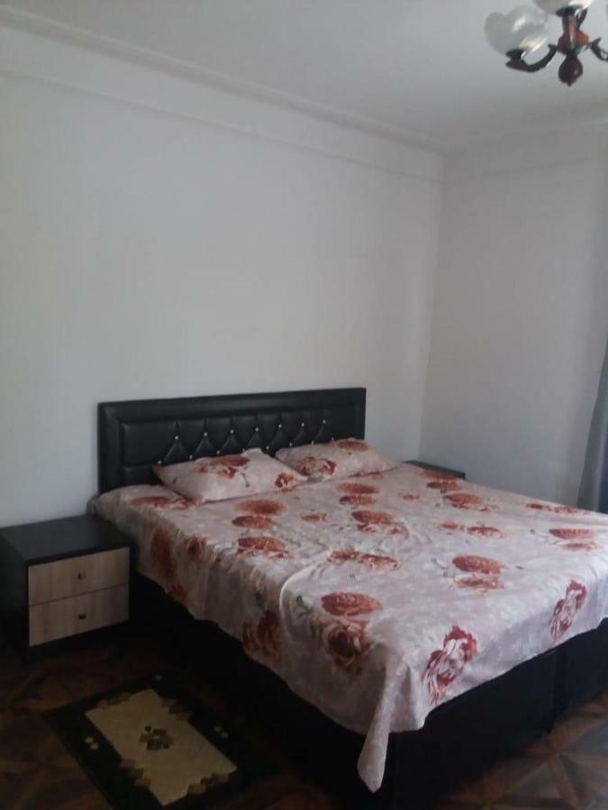 Guest House Elena Makhinjauri Exterior photo